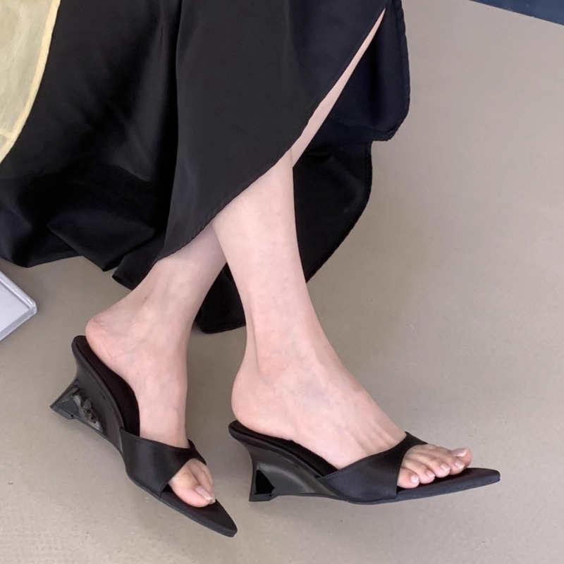 新しい夏のファッションウェッジヒールフリップフロップ屋外クリ - Street Fashion Clothing のレビューと価格