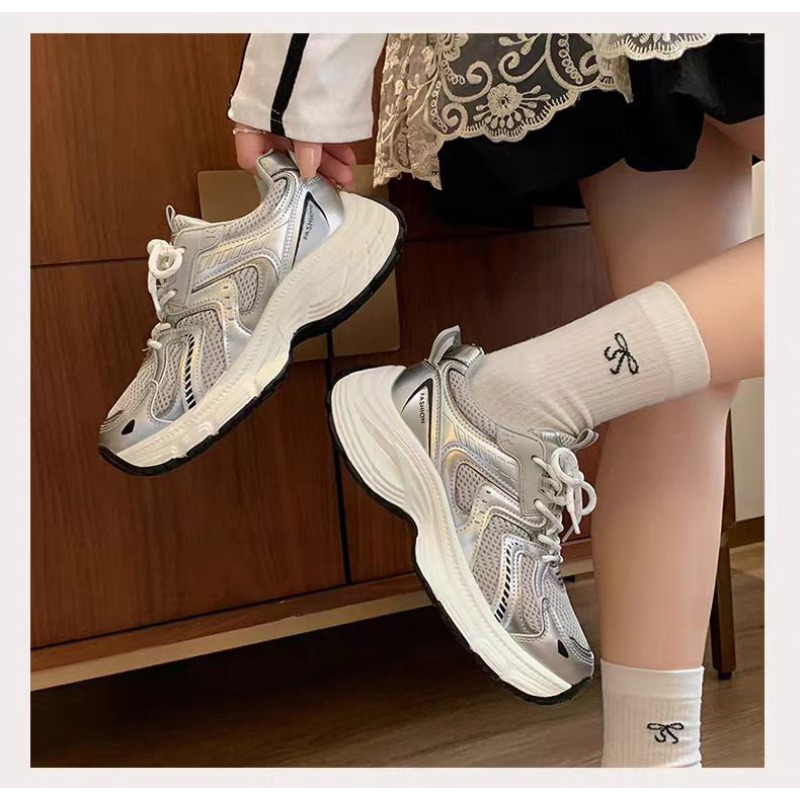2026 春の女性アンキーダッドスニーカー通気性メッシュプラ - Street Fashion In Korea のレビューと価格
