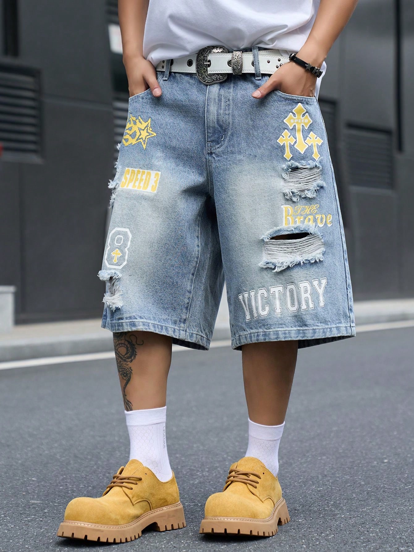 メンズ ルーズフィット デニム バミューダ ショーツ、ヴィン - Distressed Jean Rip のレビューと価格