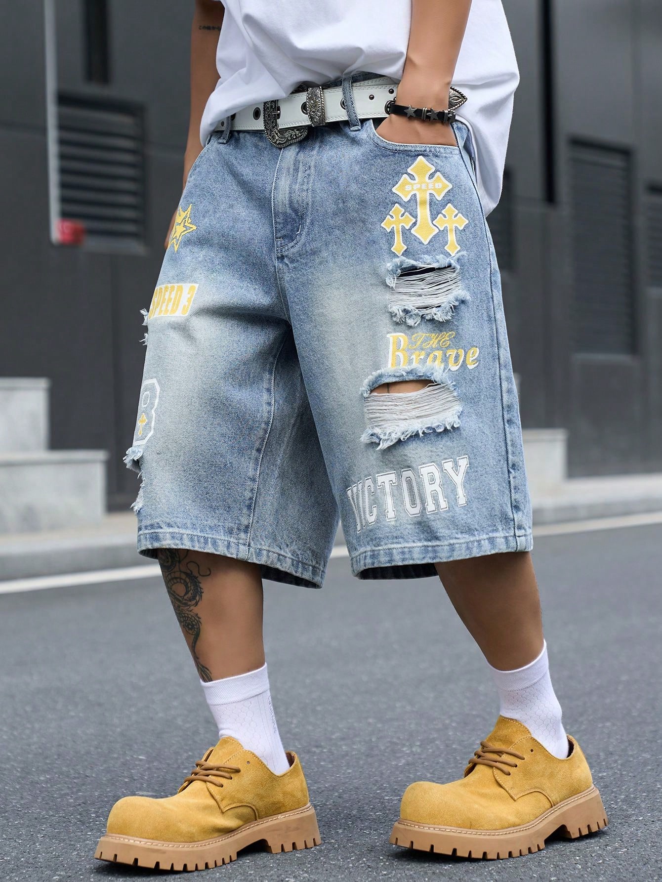 メンズ ルーズフィット デニム バミューダ ショーツ、ヴィン - Distressed Jean Rip のレビューと価格